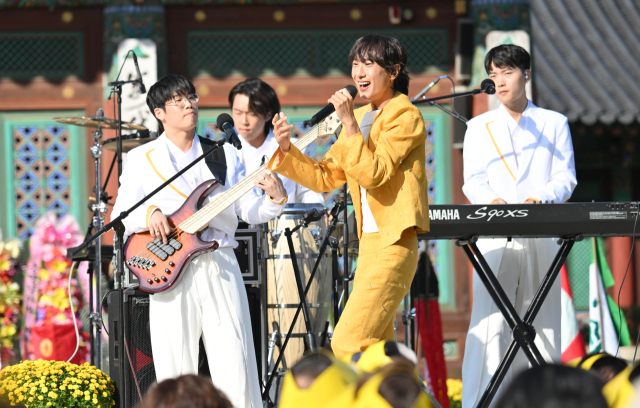 ◇지난해 오대산문화축전 개막식에서 서도밴드가 공연을 선보이고 있다. 강원일보 DB