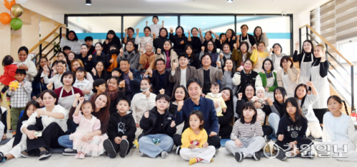 "오랜만에 고향음식으로 향수 달랠 수 있었어요" - 뉴스 썸네일 이미지