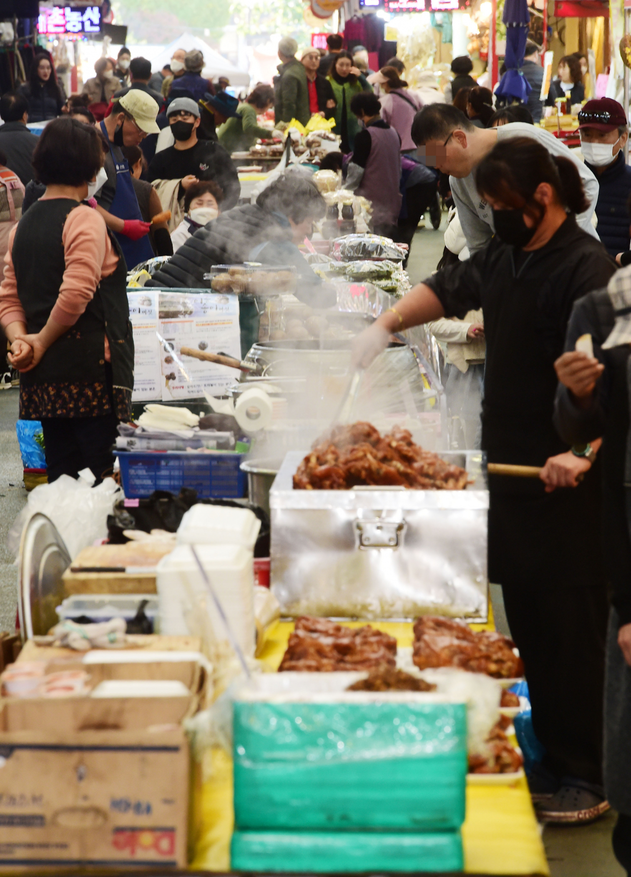 포토뉴스]북적이는 정선5일장 - 강원일보